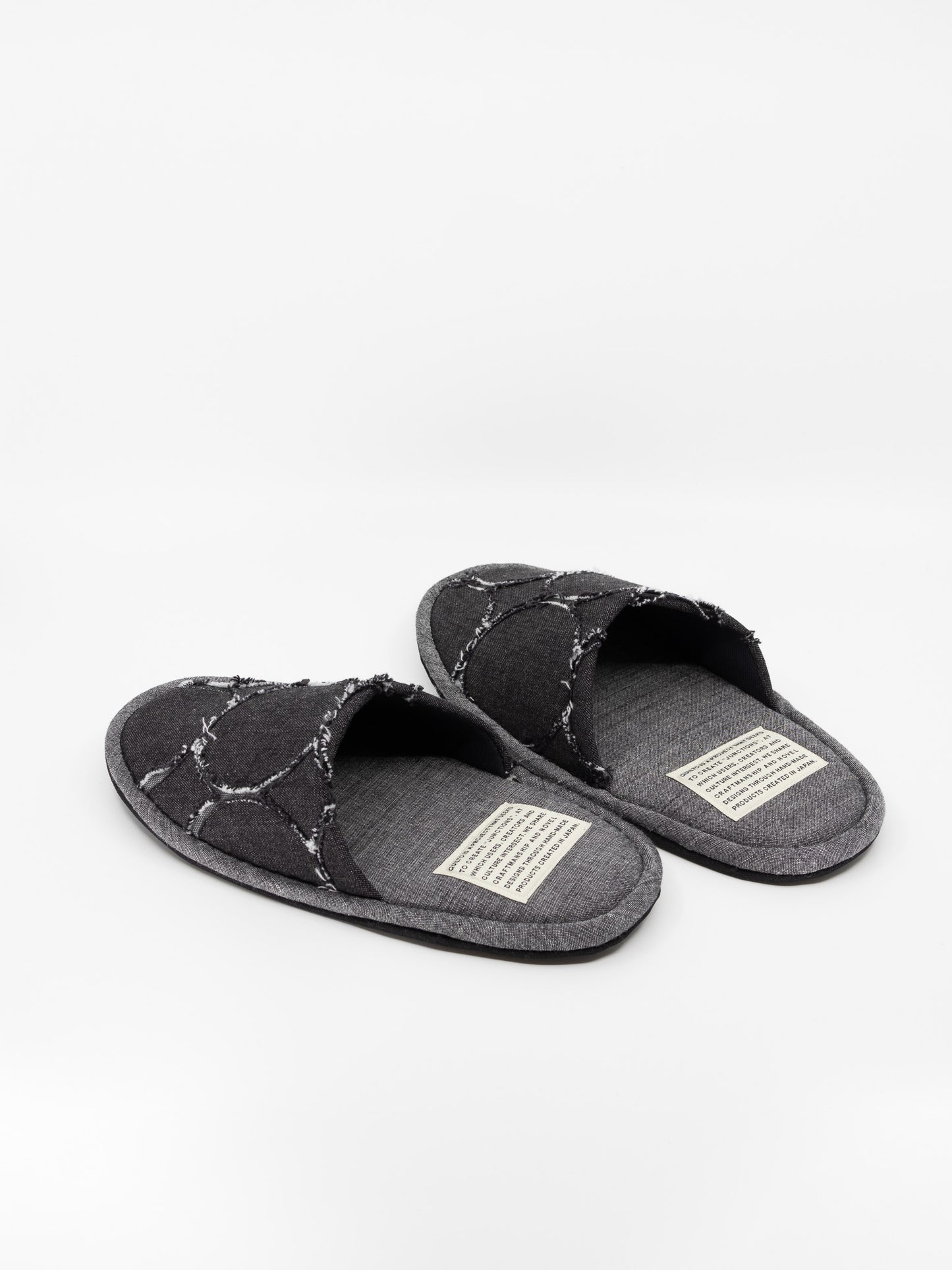 EGG SLIPPER -Cracked Denim Hoop Toss-