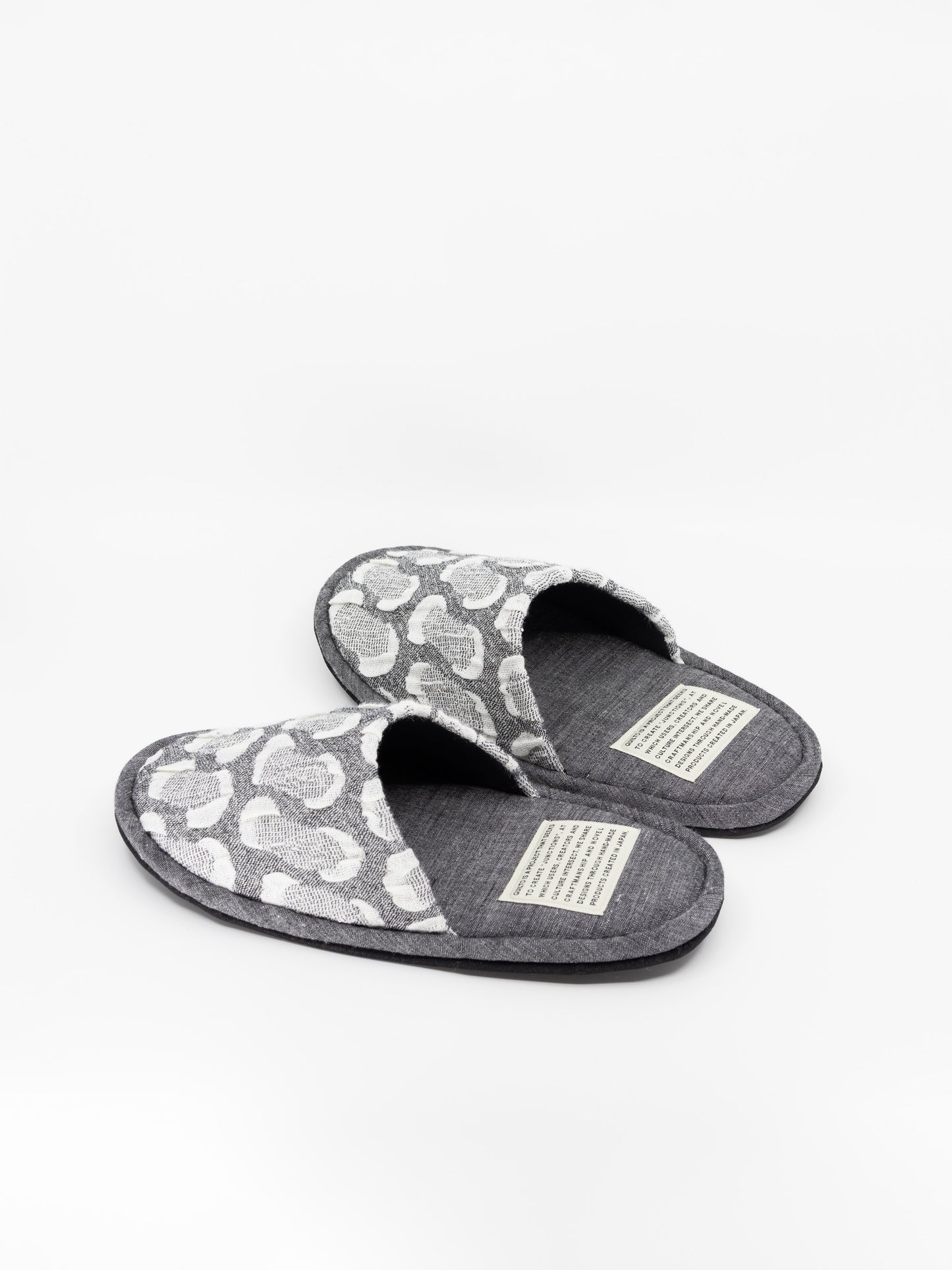 EGG SLIPPER -Rope work-