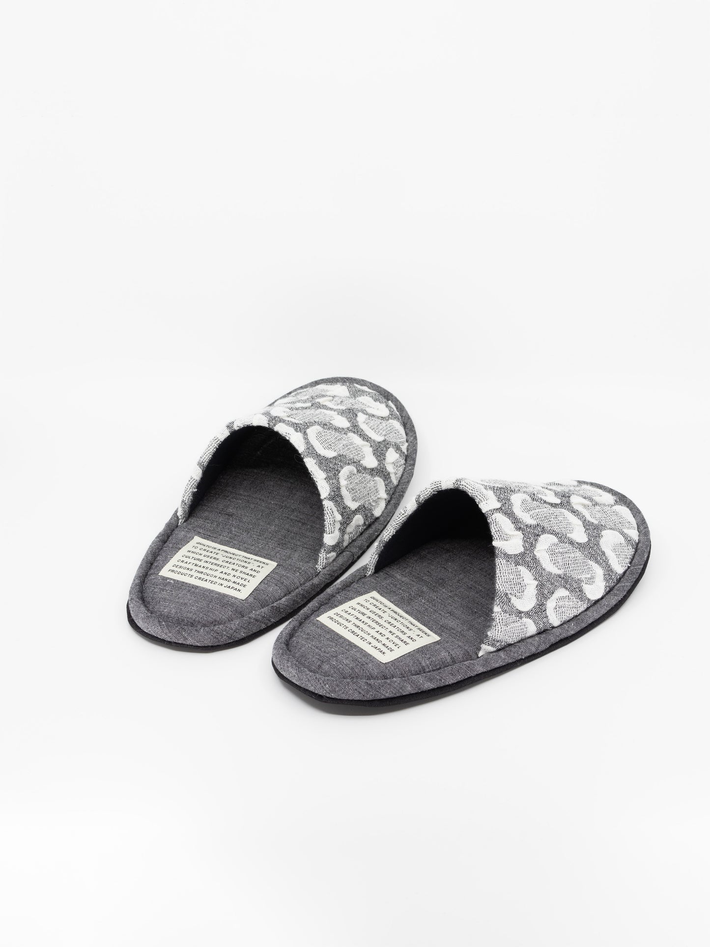 EGG SLIPPER -Rope work-