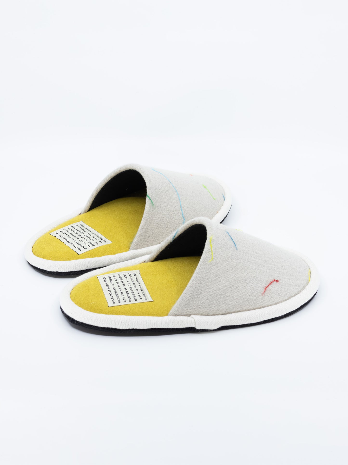 EGG SLIPPER -LINT02 IV-