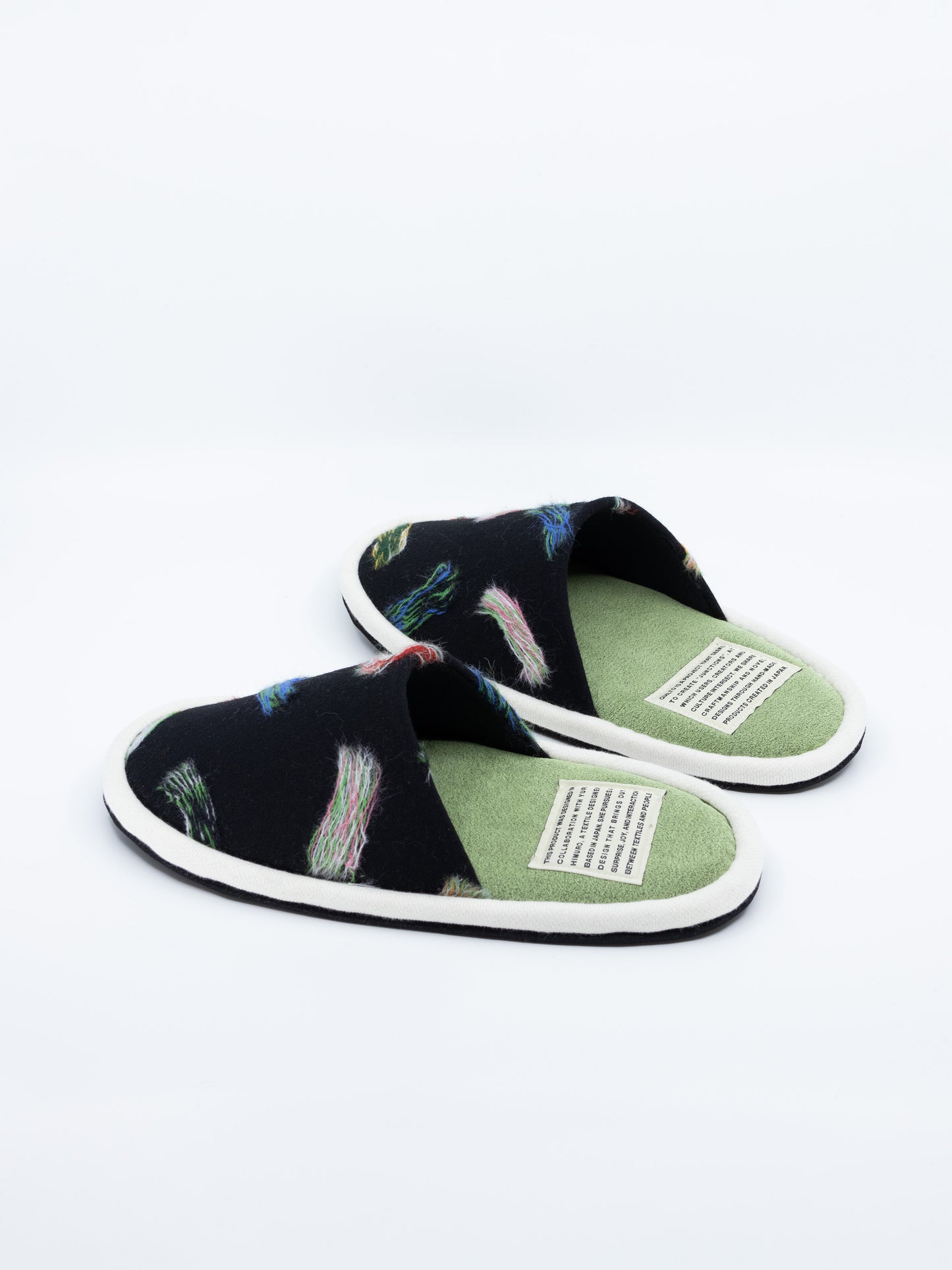 EGG SLIPPER -LINT01 BL-