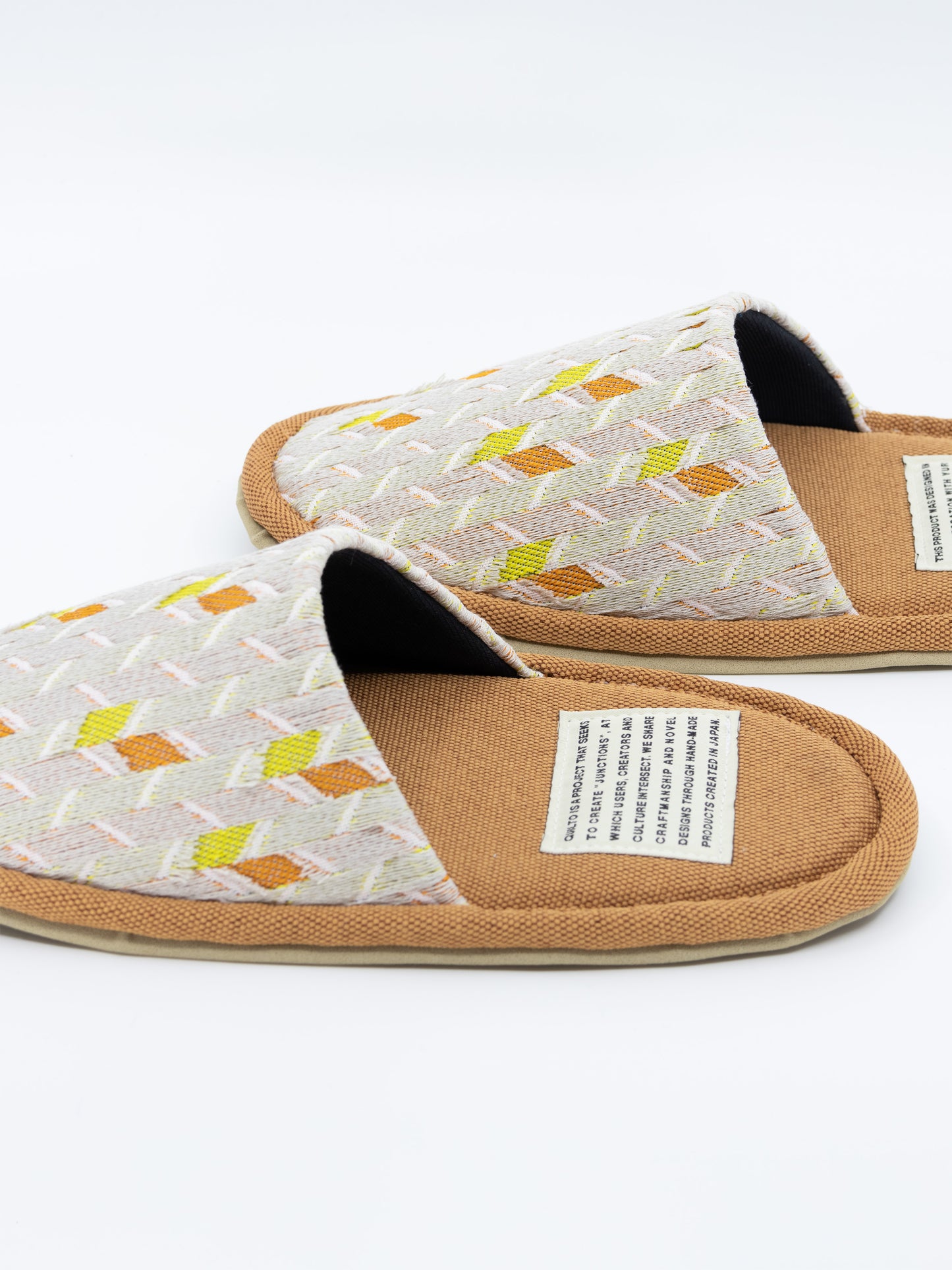 EGG SLIPPER -SNIPSNAP geometric IV-