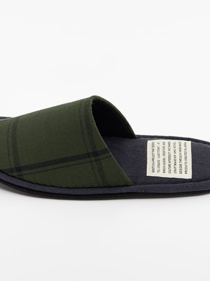 SLIM SLIPPER -yuge fabric farm #2 GR-